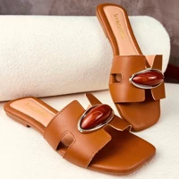 Imagem da promoção Sandália Rasteirinha Feminina H Aplique Amendoa Lesma Chic Chinelo Bico Quadrado