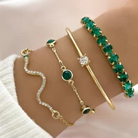 Imagem da promoção Conjunto de 4 pulseiras de cobra com strass verde