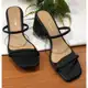 Salto Bloco - Sandália Feminina de Salto Bloco em oferta
