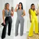 Macacão Feminino Pantalona Canelado c/ Decote V em oferta