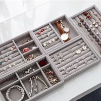 Imagem da promoção Bandeja Porta Jóias de Veludo para Closet Gavetas Organizador de Bijuterias e Relógios