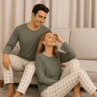 Imagem da promoção Kit Pijama Casal Namorados Inverno Meia Estação Estampa Combinando Feminino Masculino