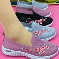 Imagem da promoção Sapatos Femininos Conforto Floral Feminino Mãe Suaves Cor Sólida Moda Zapatillas Mujer 5PV9