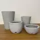 Kit 4 Vasos Texturizados Planta Flor Polietileno Coluna Redonda N1 N2+ Bojo N1+Bacia N1 com Prato em oferta