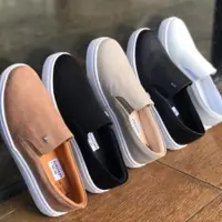 Slip On Santa Lolla Liso em oferta na Dafiti