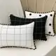 1 Almofada Retangular Cheia com Pompom Estilo Minimalista em oferta