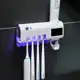 Suporte Dispenser de Escova e Pasta de Dentes Com Esterilizador UV Automático em oferta