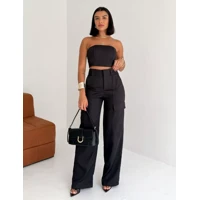 Imagem da promoção Conjunto Alfaiataria Calça Cargo com Bolso Lateral e Top sem Alça da Lunii Coleção Outono Inverno