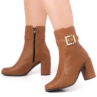 Imagem da promoção Bota Feminina Salto Alto Grosso Fivela Bico Quadrado Cano Curto Original Sofiolí Moda Confortável