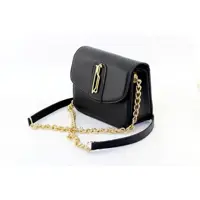 Bolsa feminina vegas store couro com correntes balada em oferta na Magazine Luiza