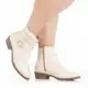Bota Salto Rasteira Confort Cano Baixo Detalhe Fivela Chyrro em oferta