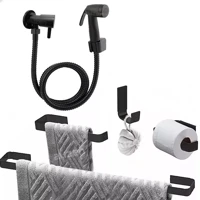Imagem da promoção Kit De Banheiro Preto Com Ducha Higiênica - Porta Toalhas