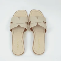 Imagem da promoção Sandália Feminina Rasteira Leve e Confortável